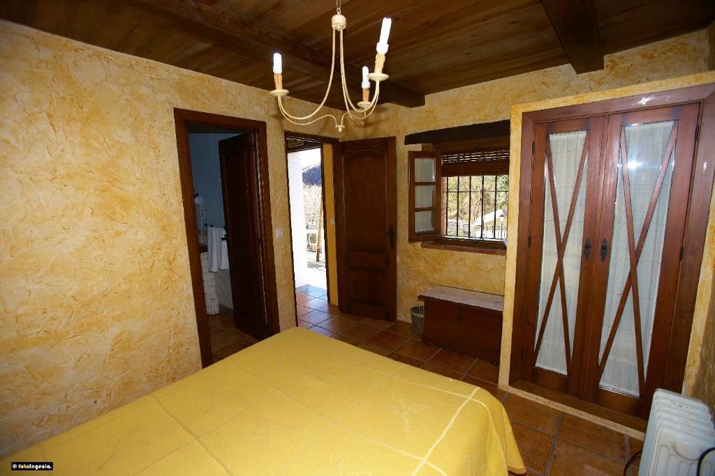 Hotel Enrique Calvillo Эль-Боске Номер фото